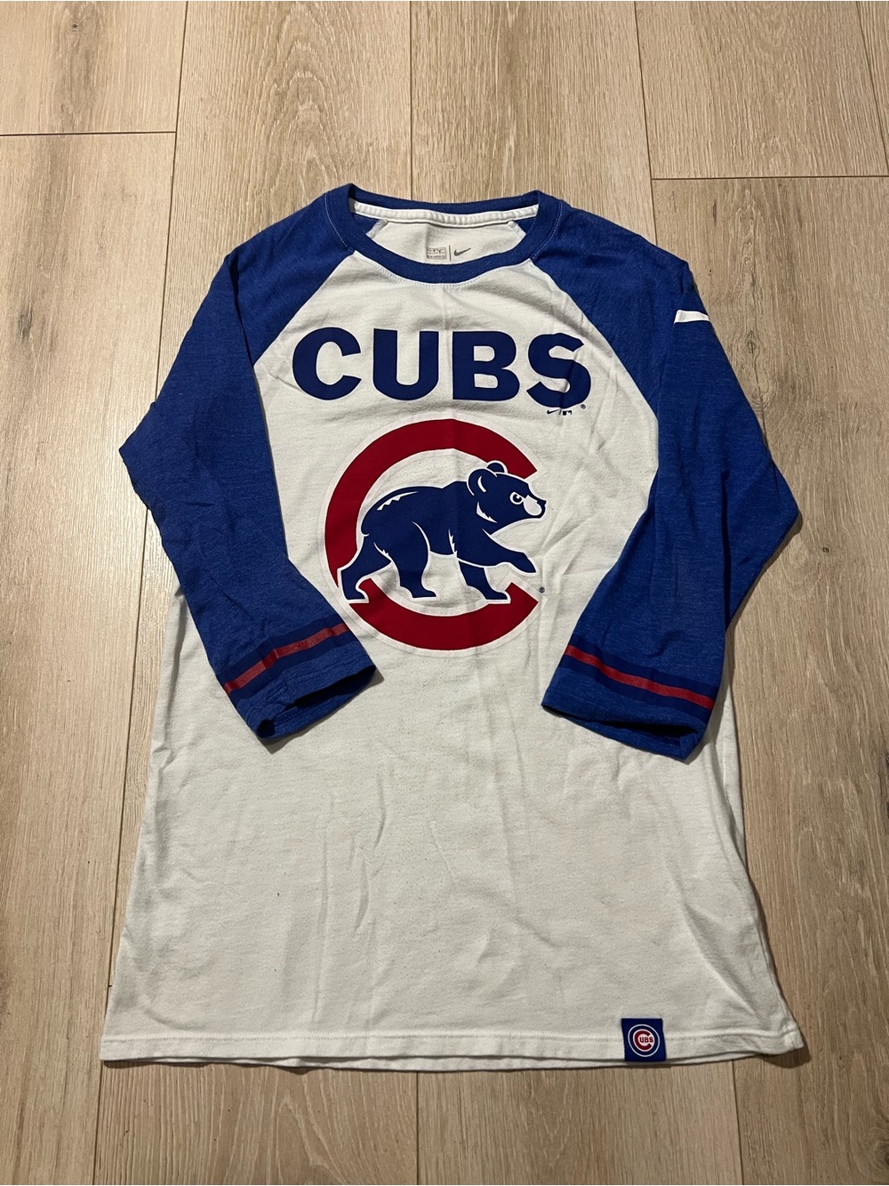 Nike Kids Chicago Cubs Raglan Tee - White, Blue & Red
